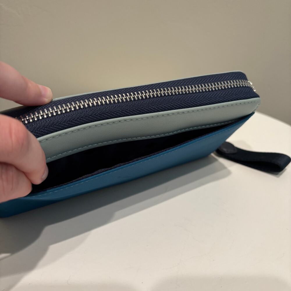 Kate Spade Chelsea Large Continental Wallet Blue Two Tone - Picture 8 of 8